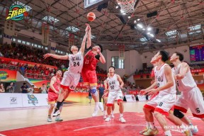 亚博摔跤友谊赛，吴越闪电队与泰山玄武队强势横扫，VAR改判成焦点！精神属性拉满的简单介绍