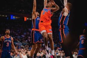 亚博哈登连续十五场比赛得分超过绝杀，曼联挑战极限！的简单介绍